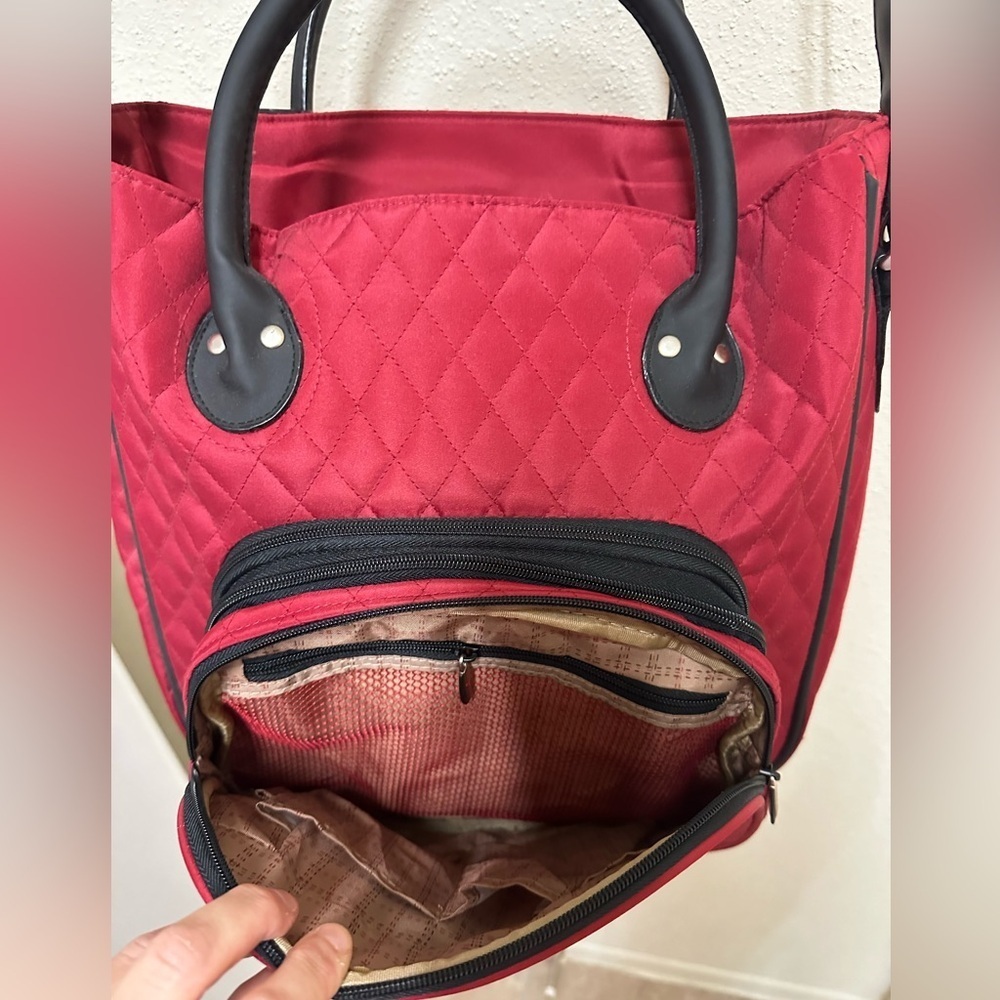 Travelon Quilted 2 in 1 Convertible Tote/Crossbody Bag - Picture 6 of 17
